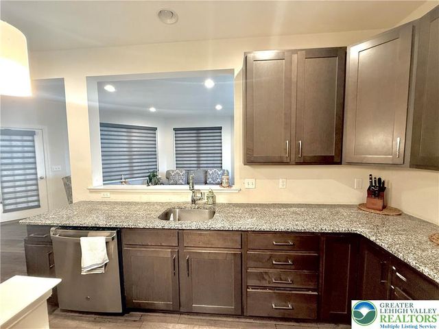 37 Saddle Lane, Palmer Twp, PA 18045