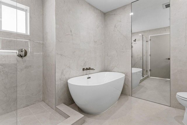 902 SW 27th Place, Boynton Beach, FL 33435