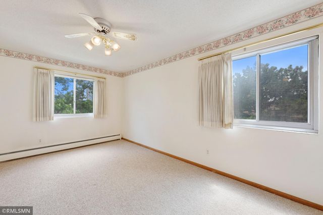 7000 Sandell Avenue 16, Edina, MN 55435