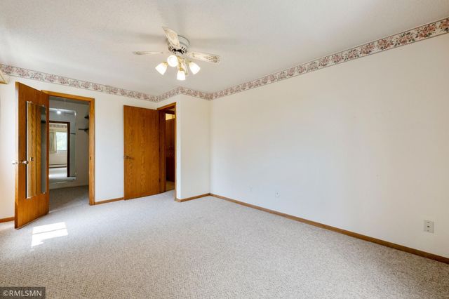 7000 Sandell Avenue 16, Edina, MN 55435