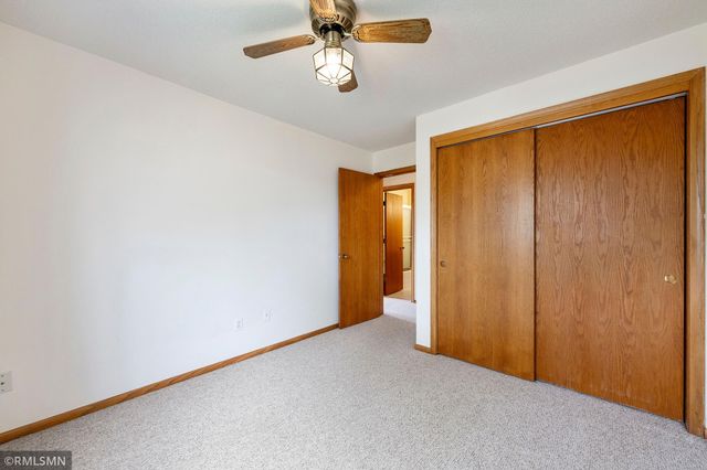 7000 Sandell Avenue 16, Edina, MN 55435