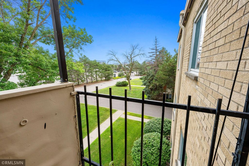 7000 Sandell Avenue 16, Edina, MN 55435 — photo 5