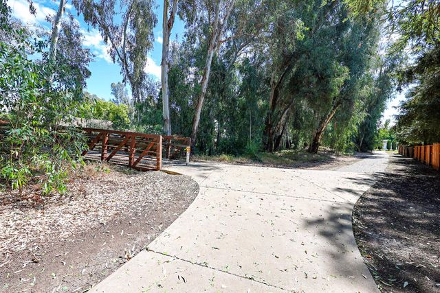 3406 Lago Ct, Merced, CA 95348