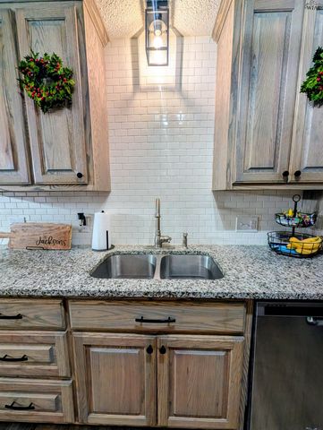 1103 LISA LANE, Burkburnett, TX 76354