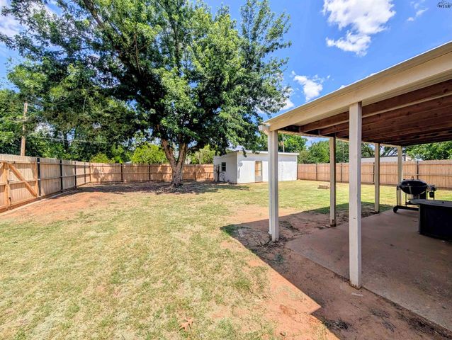 1103 LISA LANE, Burkburnett, TX 76354
