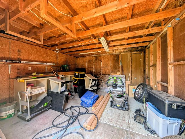 1103 LISA LANE, Burkburnett, TX 76354