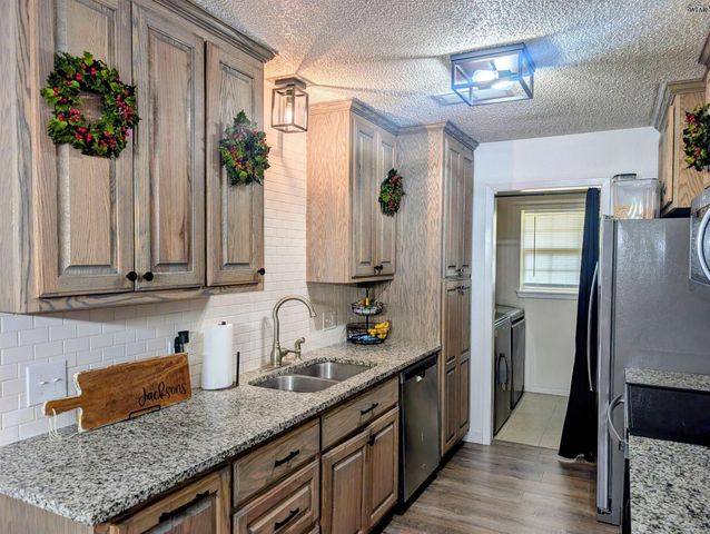1103 LISA LANE, Burkburnett, TX 76354