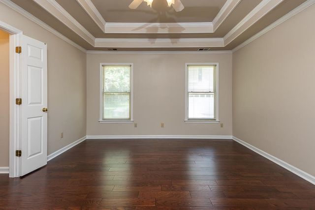 8668 WOOD MILLS DR W, Memphis, TN 38016