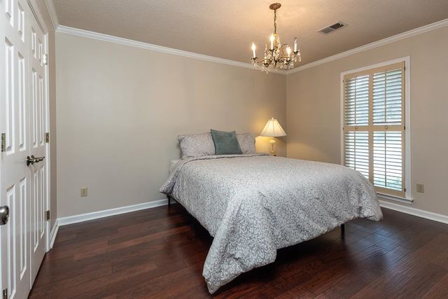 8668 WOOD MILLS DR W, Memphis, TN 38016
