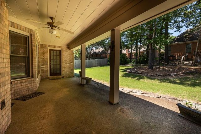 8668 WOOD MILLS DR W, Memphis, TN 38016