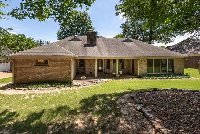 8668 WOOD MILLS DR W, Memphis, TN 38016