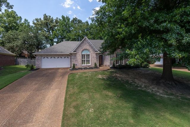 8668 WOOD MILLS DR W, Memphis, TN 38016