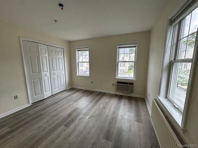 1870 Baldwin Road 24, Yorktown Heights, NY 10598