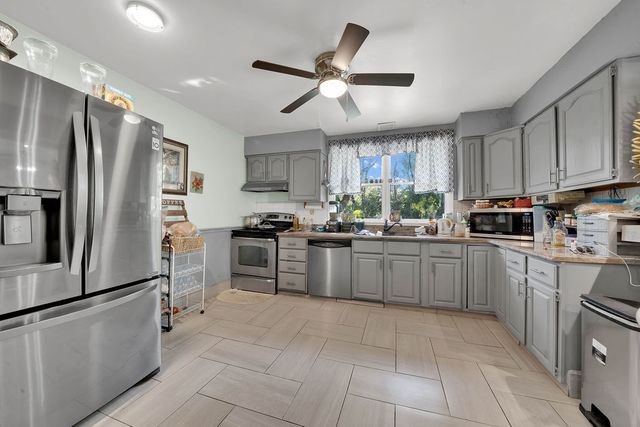 7245 W DRALLE Road, Monee, IL 60449