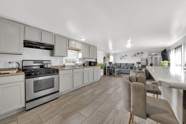 7245 W DRALLE Road, Monee, IL 60449