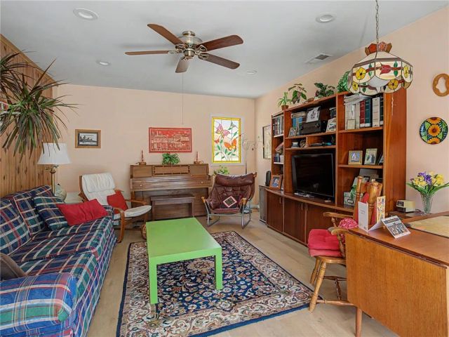 419 Concord Street, El Segundo, CA 90245