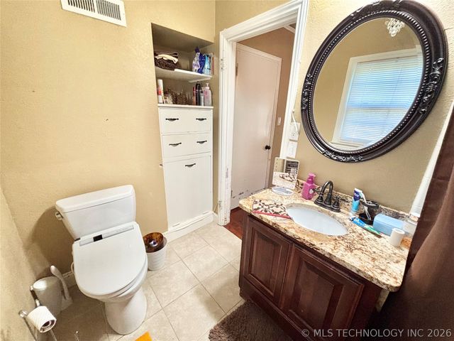1406 Country Club Road, Mcalester, OK 74501