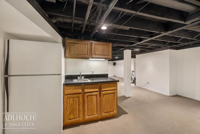 450 University Place, Grosse Pointe, MI 48230