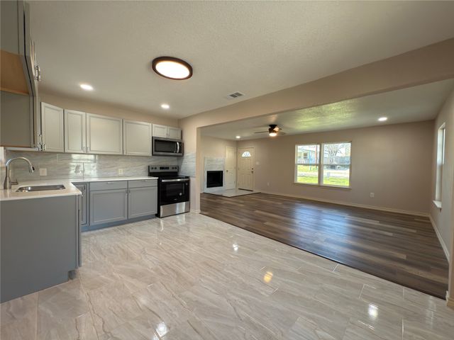 10095 Comanche, Quinlan, TX 75474