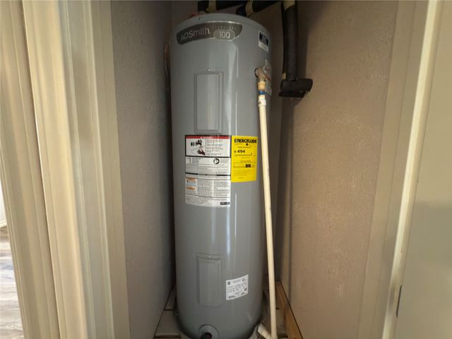 10095 Comanche, Quinlan, TX 75474