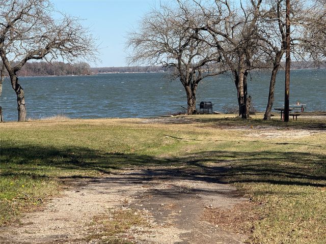 10095 Comanche, Quinlan, TX 75474