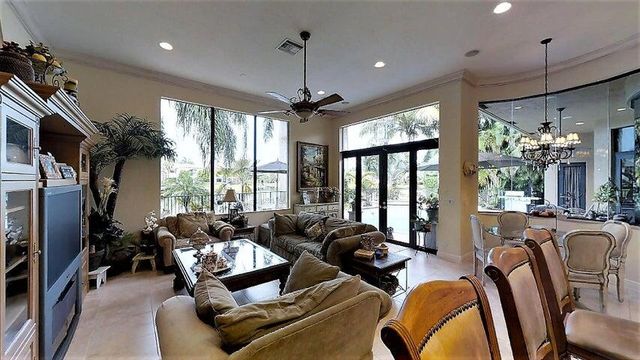 8871 Club Estates Way, Lake Worth, FL 33467