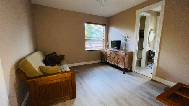 8871 Club Estates Way, Lake Worth, FL 33467