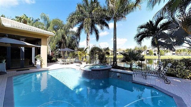 8871 Club Estates Way, Lake Worth, FL 33467