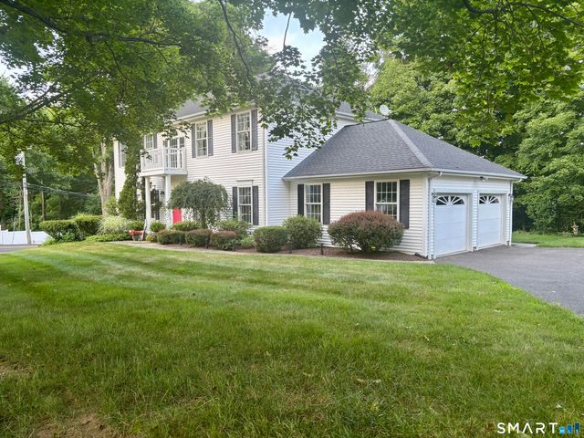 10 Curtis Road, Middlebury, CT 06762