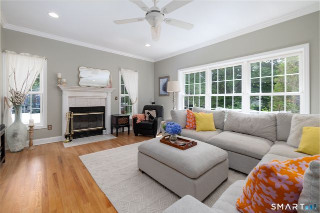 10 Curtis Road, Middlebury, CT 06762