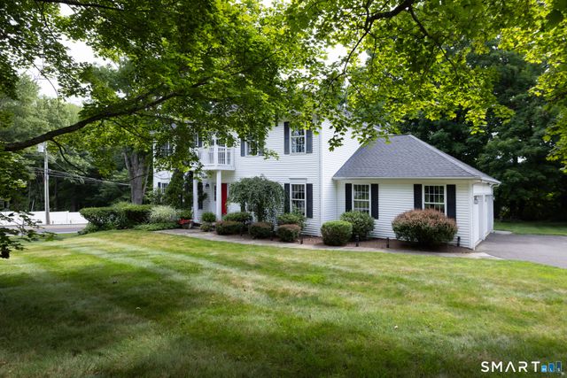 10 Curtis Road, Middlebury, CT 06762