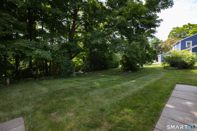 10 Curtis Road, Middlebury, CT 06762