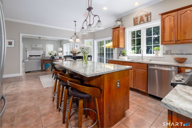 10 Curtis Road, Middlebury, CT 06762