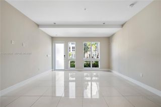 10280 NW 63rd Terrace 104, Doral, FL 33178