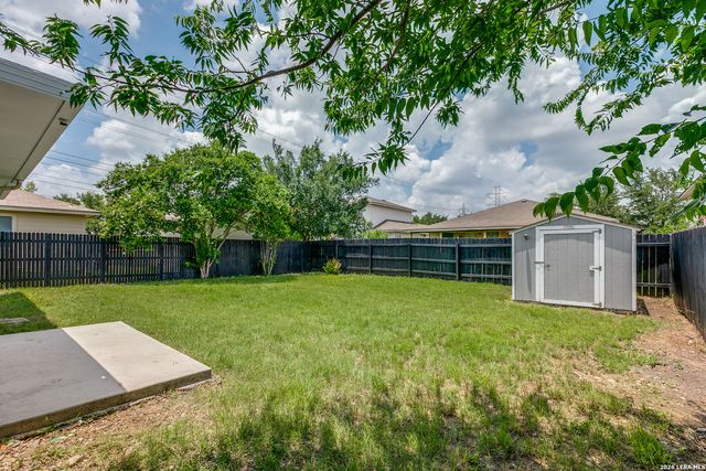 8407 CHALK HILL CV, Converse, TX 78109