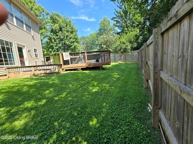 9701 Chetwood Ct, Louisville, KY 40291