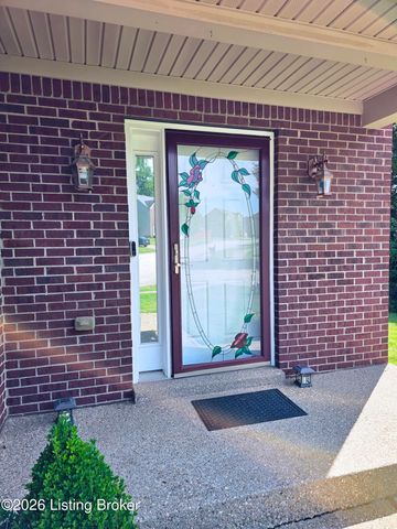 9701 Chetwood Ct, Louisville, KY 40291