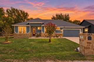 189 Waikakaaua DR, Bastrop, TX 78602