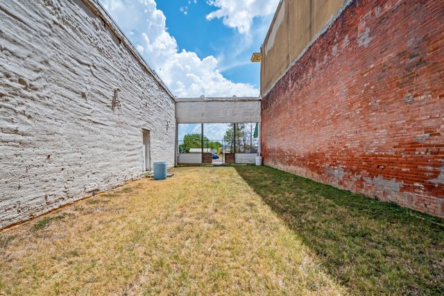 107 N Main Street, Milford, TX 76670