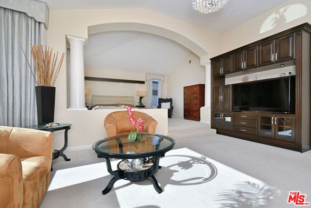 23224 Park Corniche, Calabasas, CA 91302