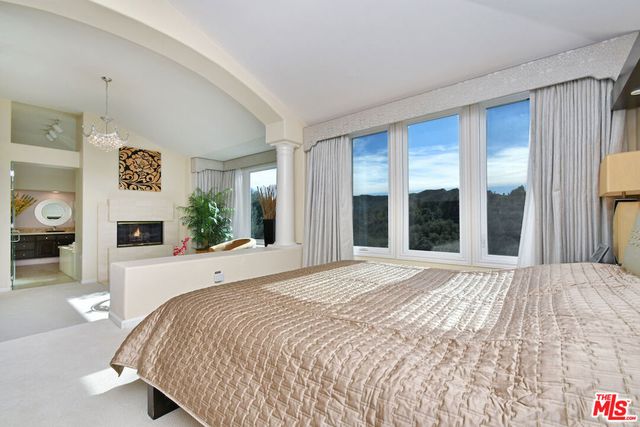 23224 Park Corniche, Calabasas, CA 91302