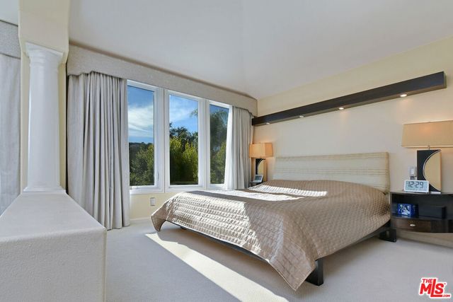 23224 Park Corniche, Calabasas, CA 91302