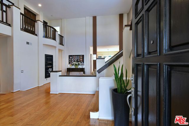 23224 Park Corniche, Calabasas, CA 91302