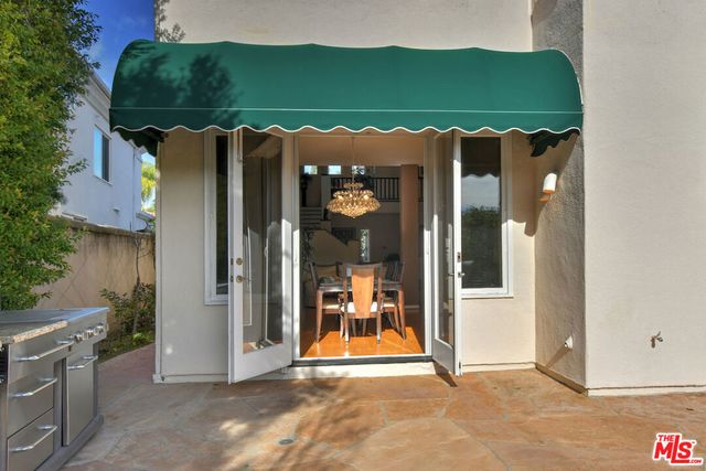 23224 Park Corniche, Calabasas, CA 91302