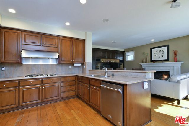 23224 Park Corniche, Calabasas, CA 91302