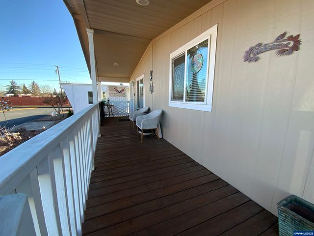 4940 SE Sunnyside (F-6) Rd F-6, Salem, OR 97302