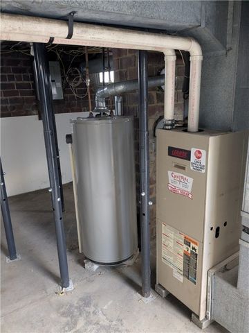 7 7th St, Bessemer, PA 16112