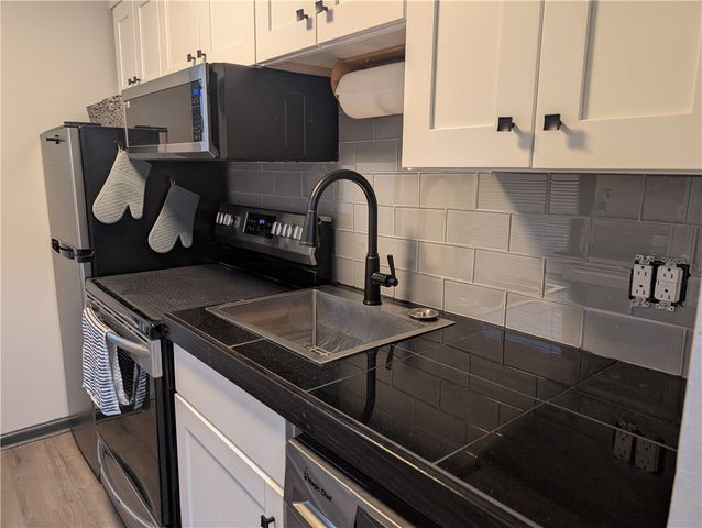 7 7th St, Bessemer, PA 16112