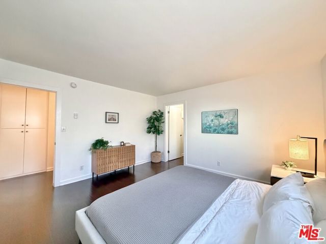5805 W 8th Street 308, Los Angeles, CA 90036