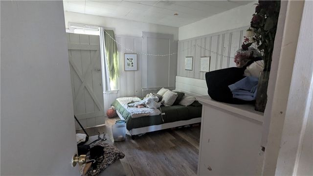 15 Emmett Street, Providence, RI 02903